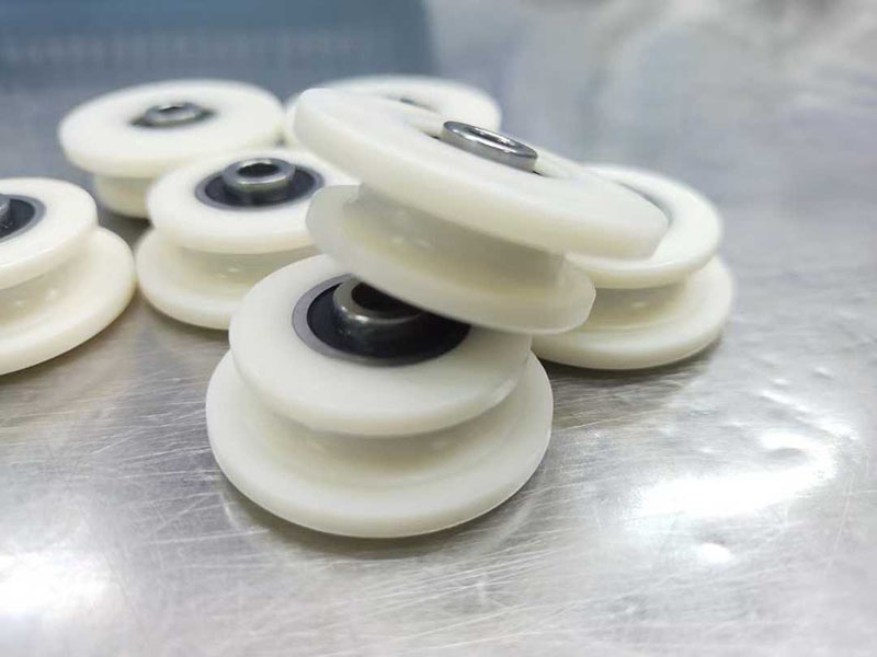 Fábrica de rodillos para sistemas deslizantes